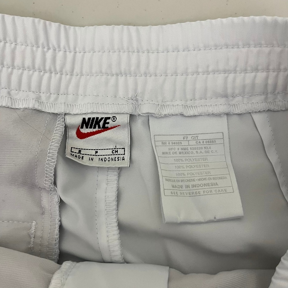 Nike Court Vintage Mens White Pleated Tennis Athletic Shorts Size Small - Picture 3 of 12